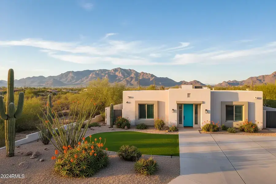 Essential Home Selling Strategies for the Phoenix Metro Area