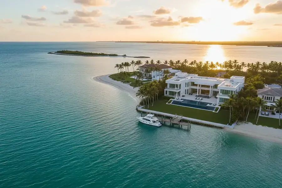 Complete Guide to Buying Waterfront Homes in Southwest Florida