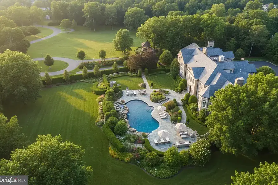 Selling Your Saddle River Home: Pricing Strategies for Maximum Value