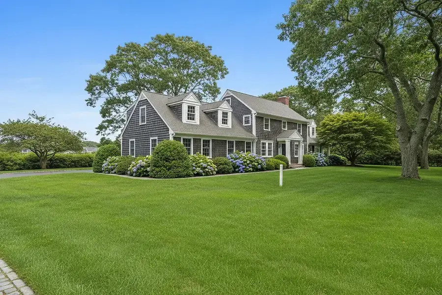 Selling Your Old Saybrook Home: Strategic Pricing and Market Positioning
