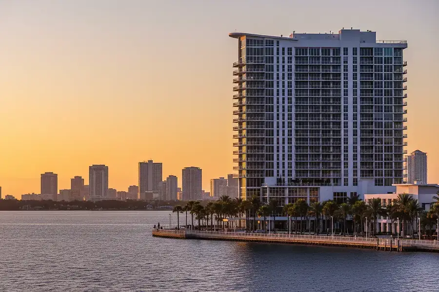 Saint Petersburg Condo Market: Pricing Trends & Investment Opportunities