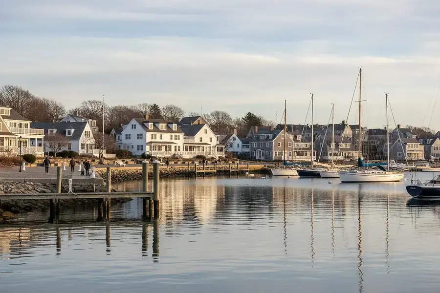 Edgartown Real Estate: Seasonal Market Timing & Buyer Strategy
