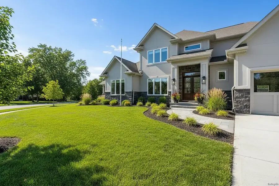 Selling Your Home in Northeast Ohio: Market Trends & Strategy