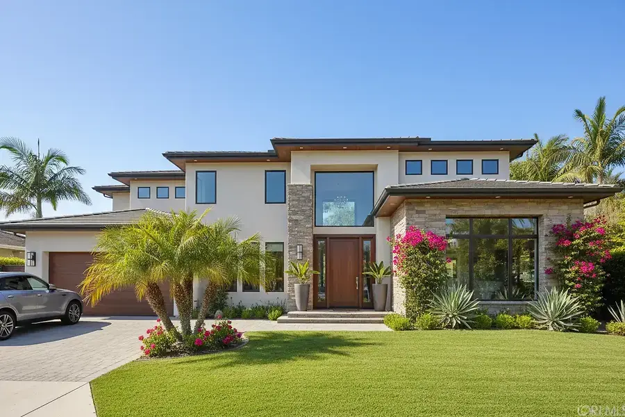 Selling Your Home in Orange County: Market Timing and Strategy