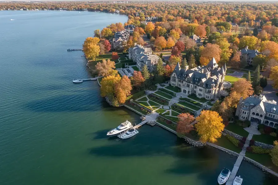 Luxury Home Markets Across Waukesha County and South Central Wisconsin