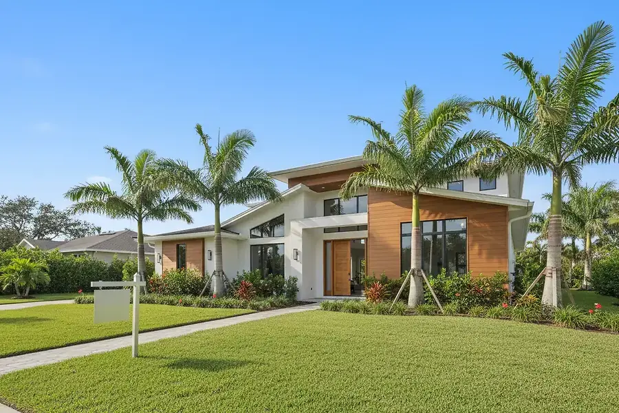 Selling Your Fort Myers Home: Pricing and Marketing Strategies