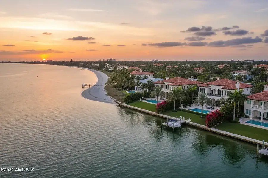 Buying Residential Property in Venice and Sarasota: A Complete Guide