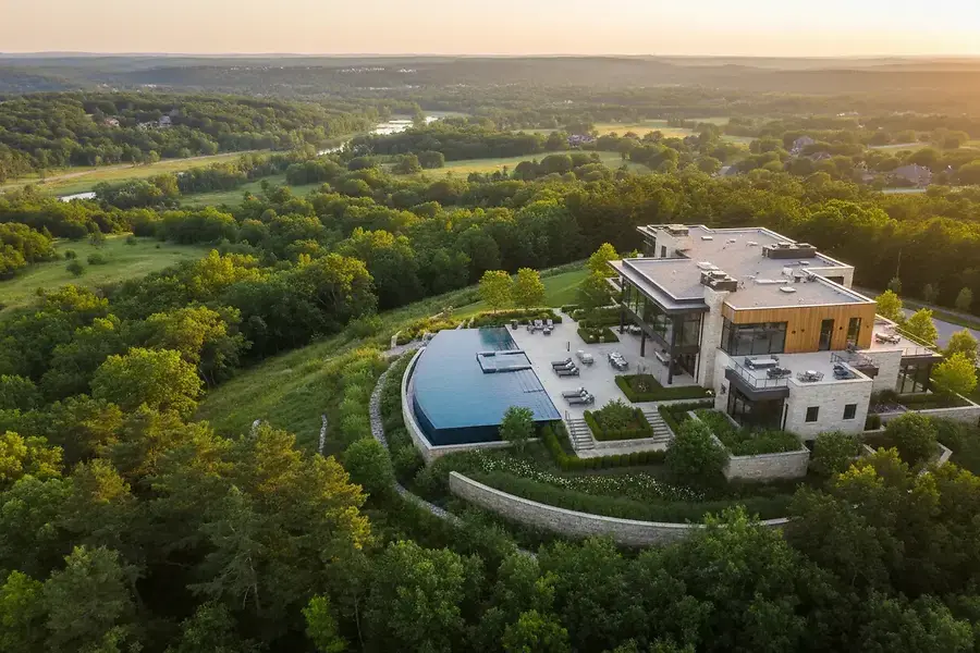 Luxury Home Buying Guide for Northwest Arkansas Neighborhoods