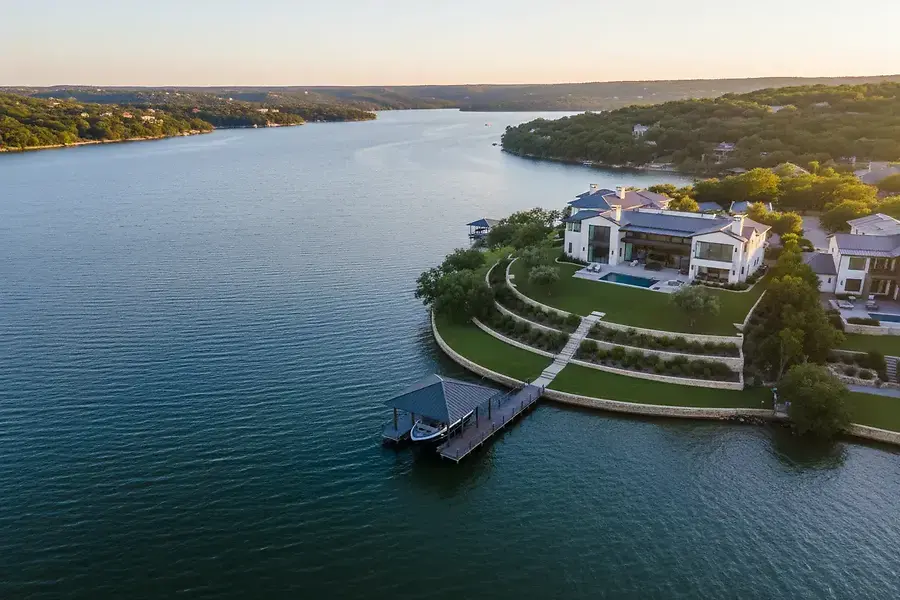 Waterfront Living in Greater Austin: Your Lake Community Guide