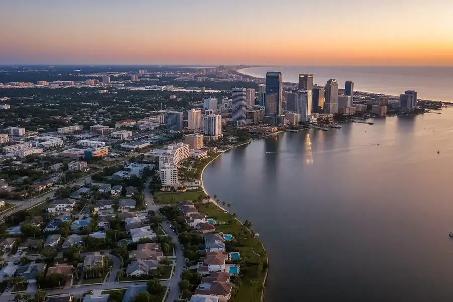 Relocating to the Tampa Bay Area: What Home Buyers Need to Know