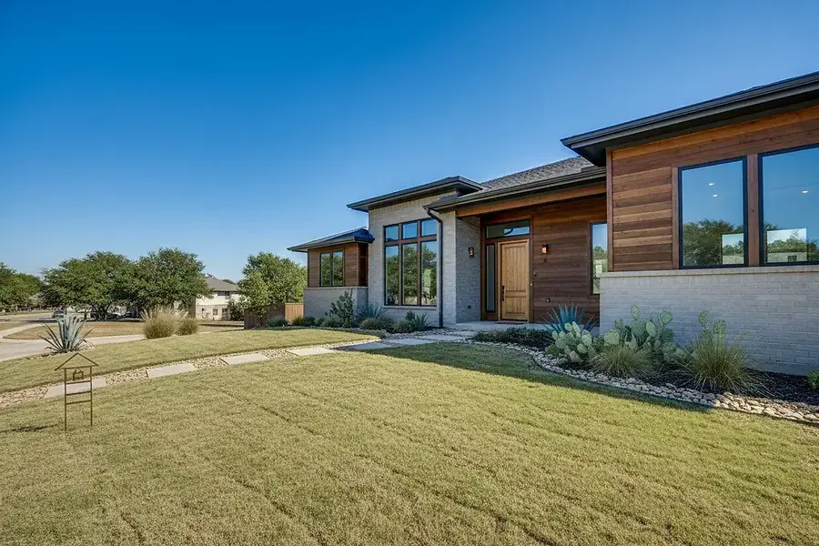 Selling Your Dallas Home: Essential Strategies for Maximum Profit