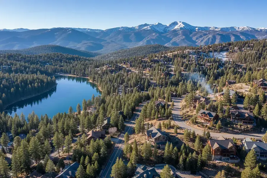 Mountain Community Living: Finding Your Perfect Home in Southern California's Alpine Neighborhoods