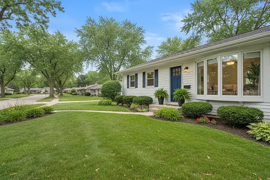 How to Sell Your Home Fast in Milwaukee's West Side Suburban Communities