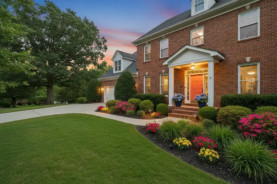 How to Stage Your Home for Maximum Appeal in Charlotte and Surrounding Communities