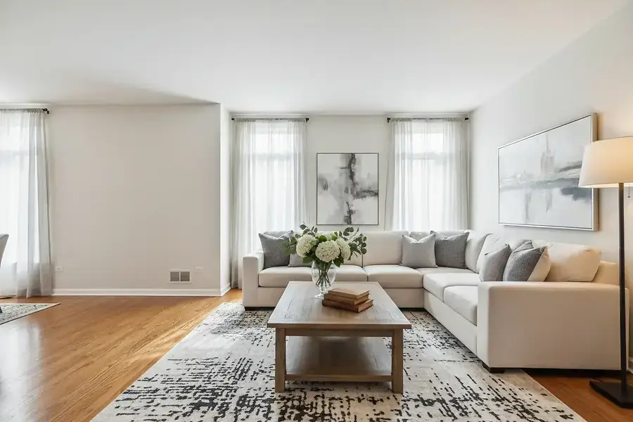 Staging Your Home for Maximum Appeal in Detroit Area Markets