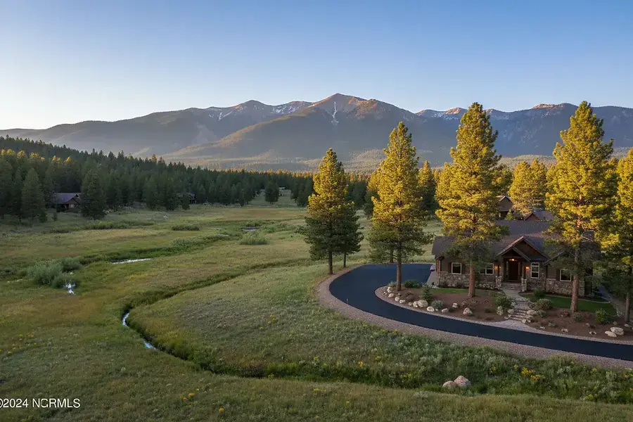 Complete Home Buying Guide for Nevada's Sierra Foothills Communities