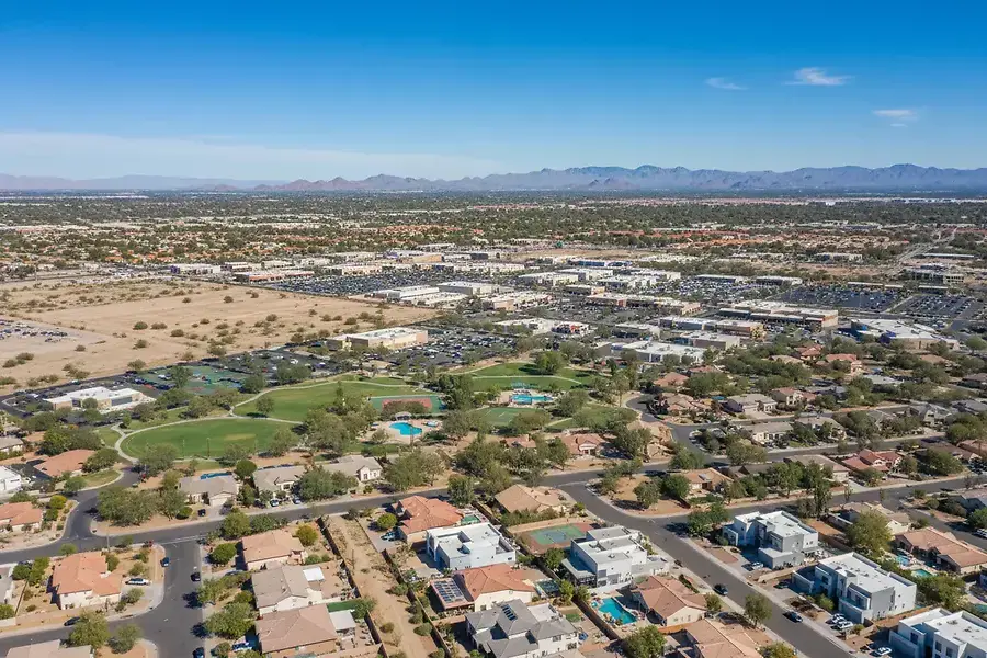West Phoenix Home Market Trends and Neighborhood Comparisons