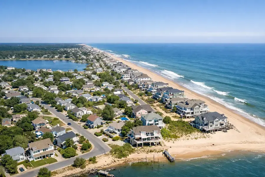 Waterfront vs. Inland: Choosing the Right Delaware Beach Home