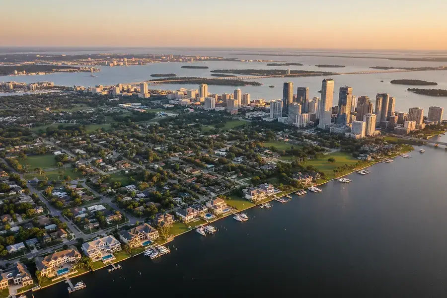 Tampa Bay Residential Communities: Market Trends and Neighborhood Comparisons