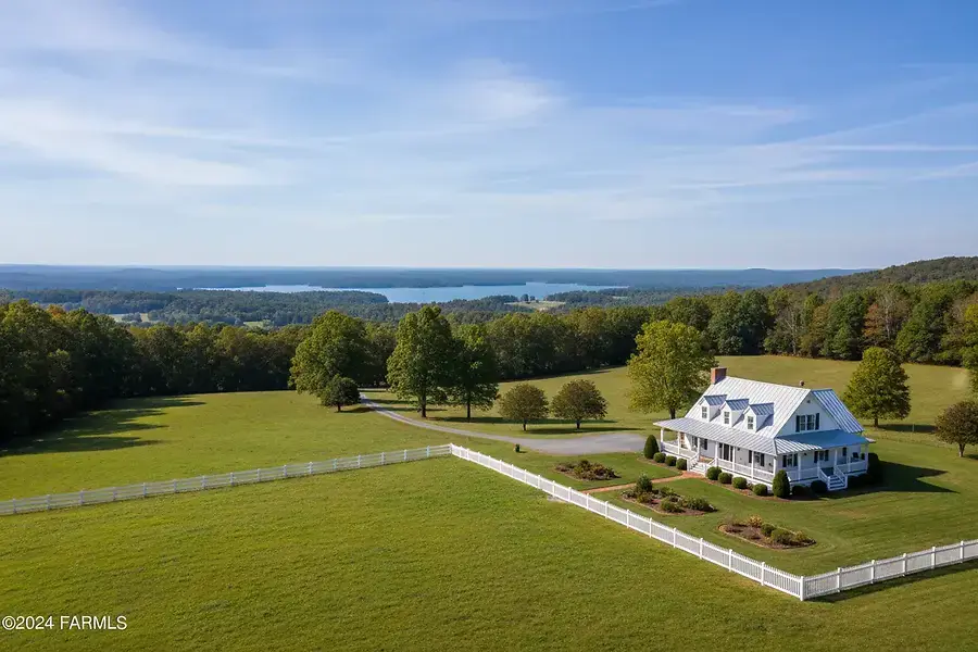Selling Your Home in Rural Virginia: A Strategic Guide for Sellers