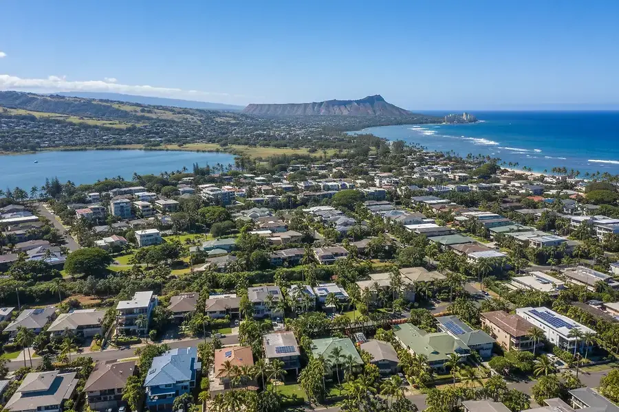 Honolulu Neighborhood Guide: Where to Buy Residential Property