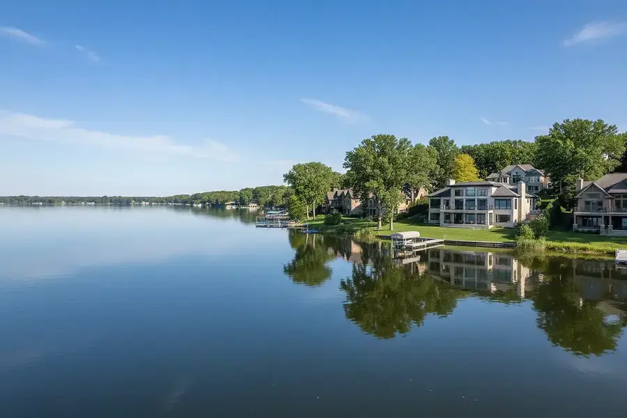 Understanding White Bear Lake Home Values and Market Pricing