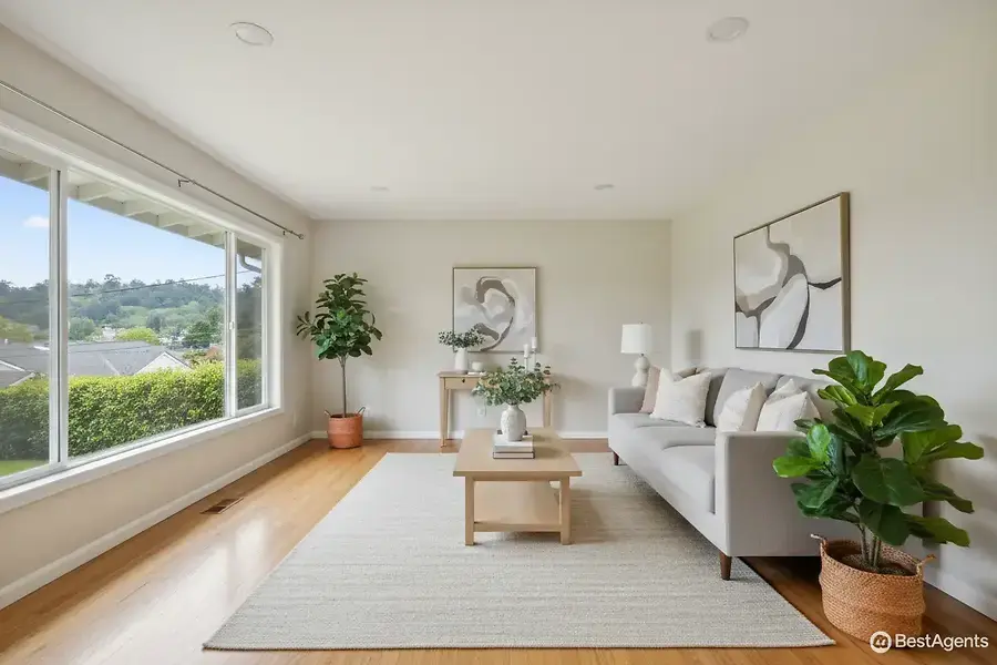 Professional Home Staging Strategies for Oakland Residential Sellers