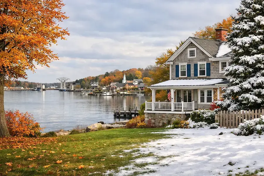 Seasonal Home Buying Strategies for Mystic & North Stonington