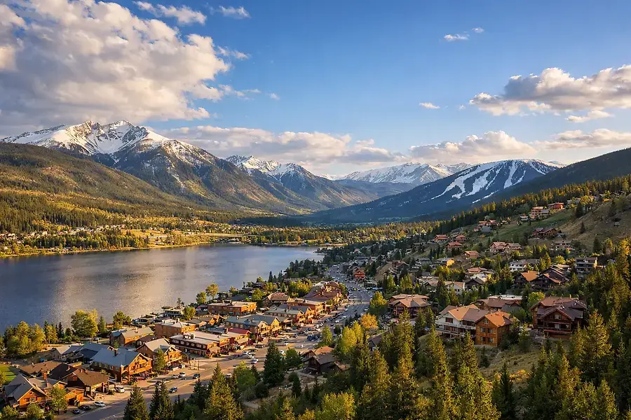 Colorado Mountain Towns: Real Estate Values and Community Features