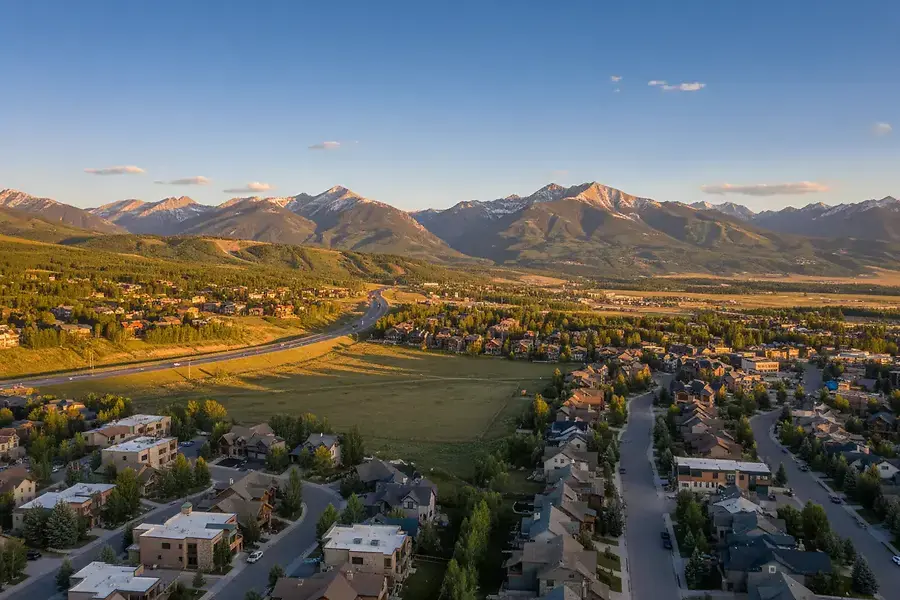 From Denver to the Vail Valley: A Buyer’s Guide to Colorado’s Mountain Communities