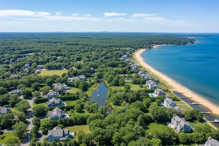 Choosing Your Perfect Connecticut Home Across 15 Thriving Towns