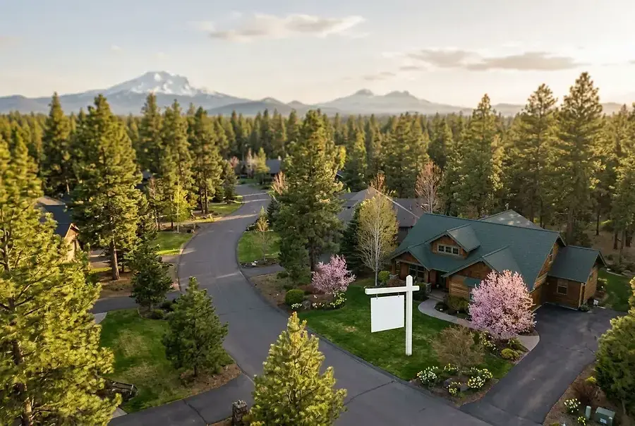 Navigating Bend's Seasonal Real Estate Market: A Homebuyer's Guide