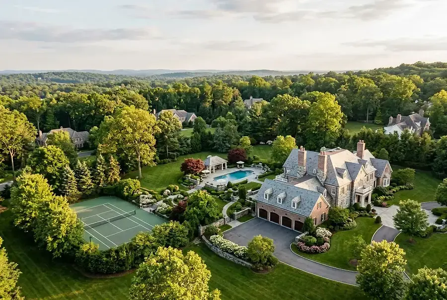 Scarsdale Luxury Homes: Premium Features That Attract High-Value Buyers