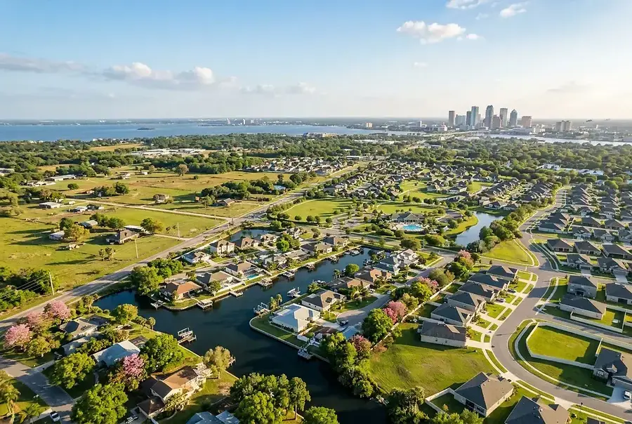 Seasonal Home Buying Patterns in Tampa Bay's Residential Markets