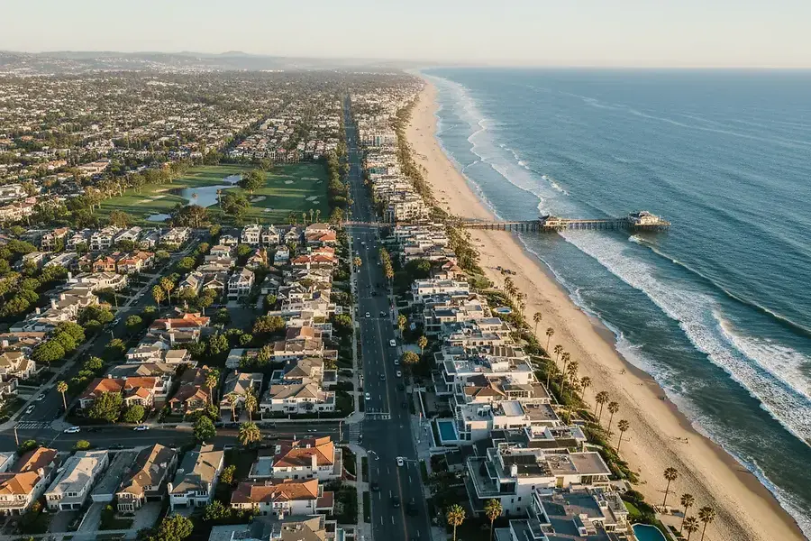 Waterfront vs. Inland: Which LA South Bay Location Maximizes Your Investment