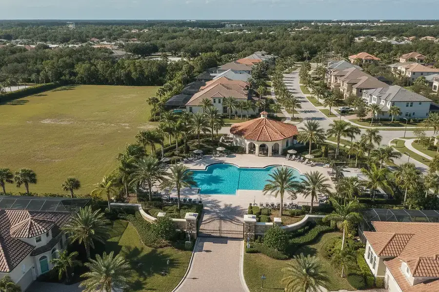 Navigating HOA Communities in Sarasota: What Buyers Should Know