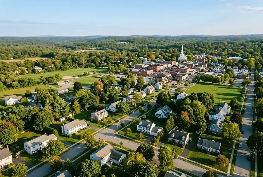 Commuter-Friendly Towns: Your Guide to NH and MA Residential Living