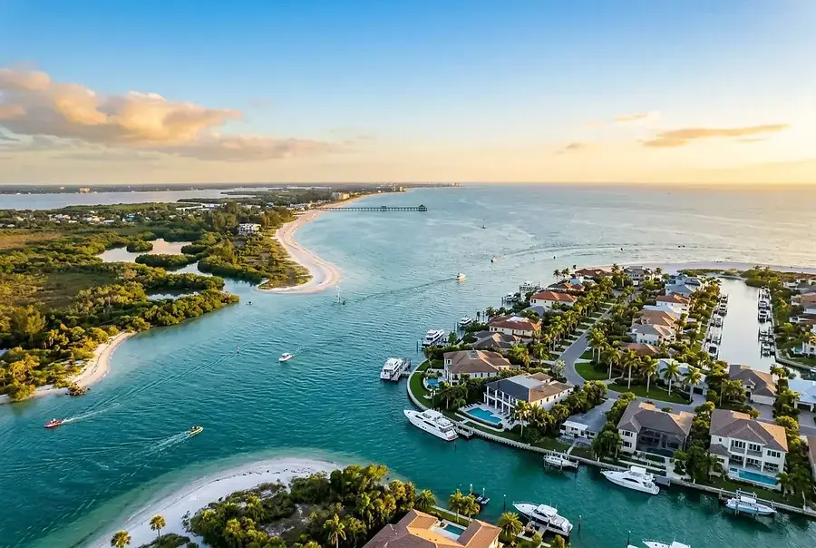 Sarasota County Waterfront Communities: Investment Guide for Buyers