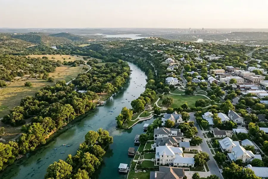 Your Complete Neighborhood Comparison Guide for Hill Country Homebuyers