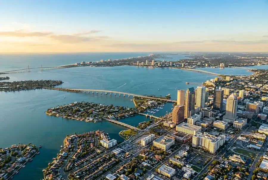 Choosing Your Ideal Tampa Bay Neighborhood: A Community Guide
