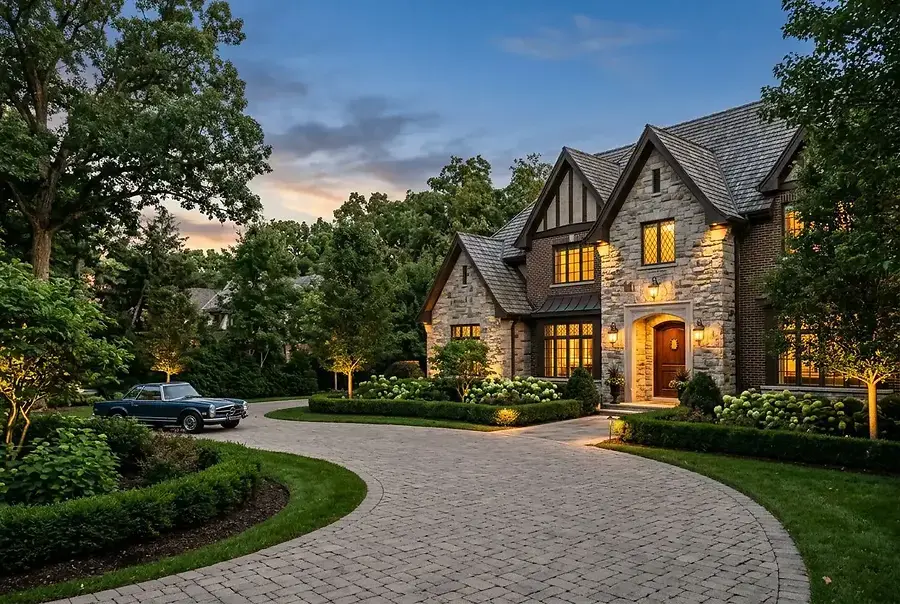 Luxury Home Features That Attract Buyers on Chicago's North Shore