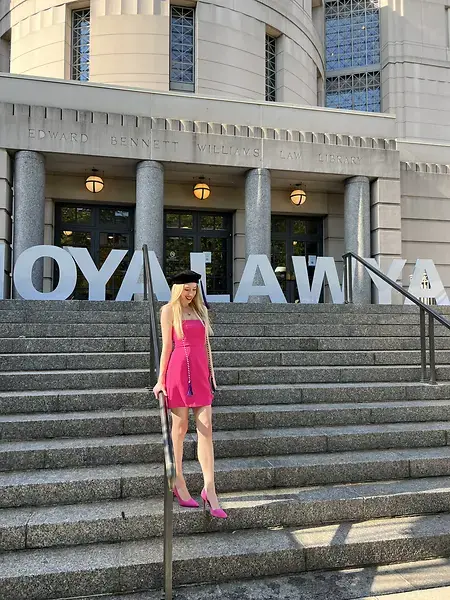 Hoya Lawya!