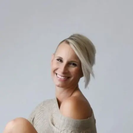 Belinda Penny - Hawkins, CMT