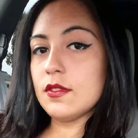 Llesenia  Valencia Escobar