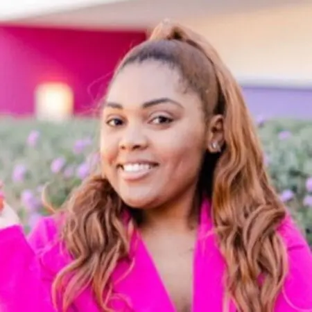 Kristin LeeAnn, MS, CLC