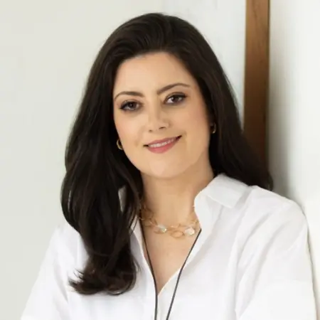 Maira Ribeiro, MBA, JD