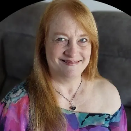 Julia Miezejeski MBA CPC