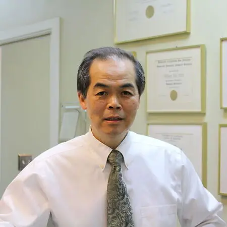 William Tom, DDS, MD