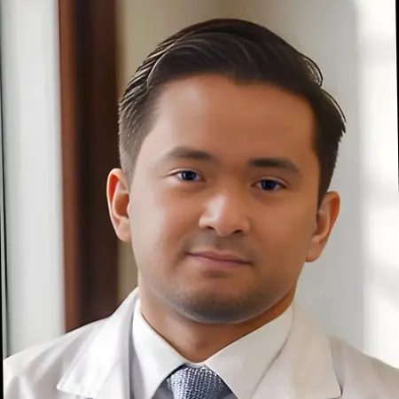 Ronnie Bordador, MSN AGACNP-BC, APRN-CNP, CCRN